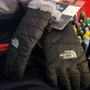 North face women gloves